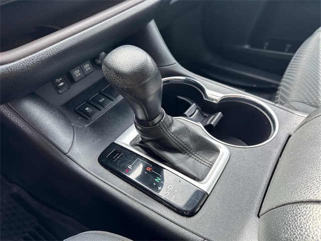 Vehicle image 19 of 20