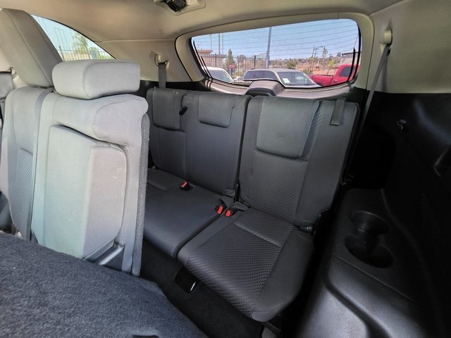 Vehicle image 13 of 40