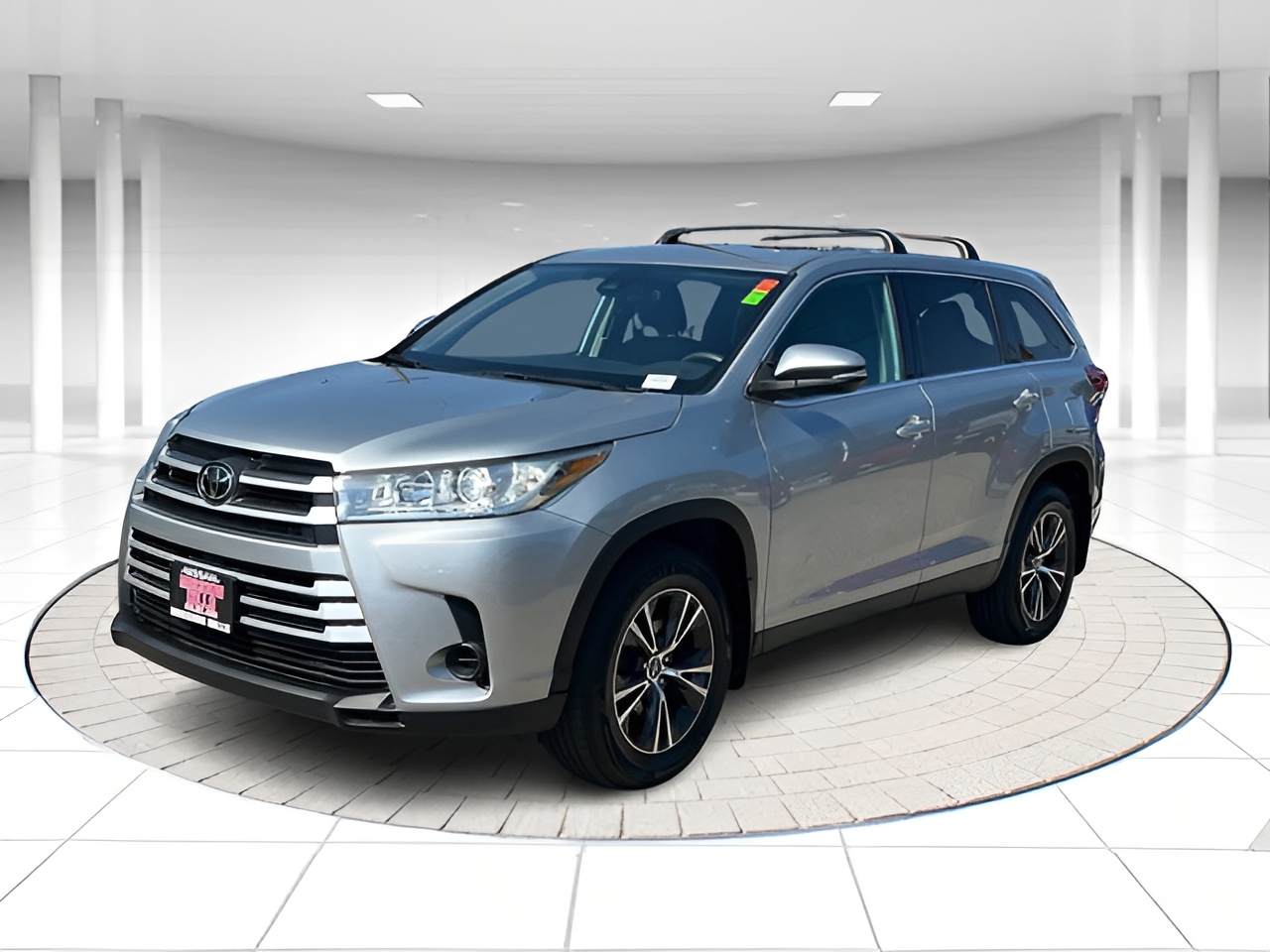 Vehicle image 26 of 33
