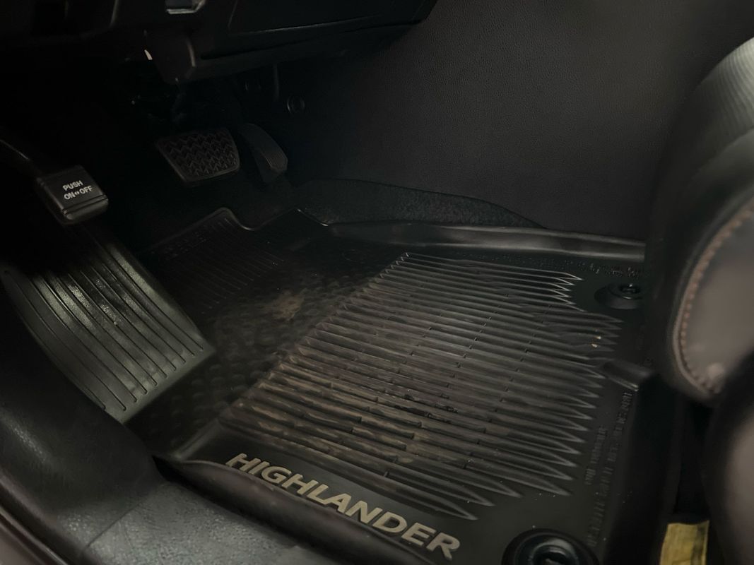 Vehicle image 73 of 117