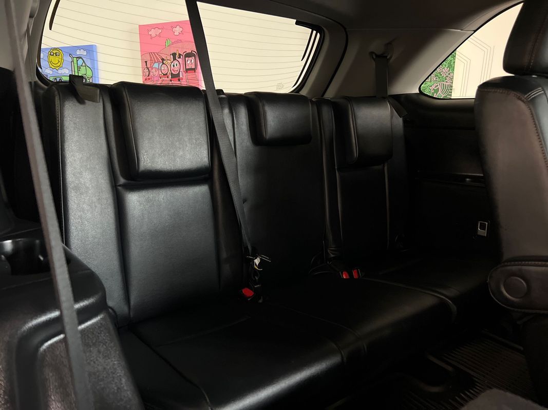 Vehicle image 109 of 117