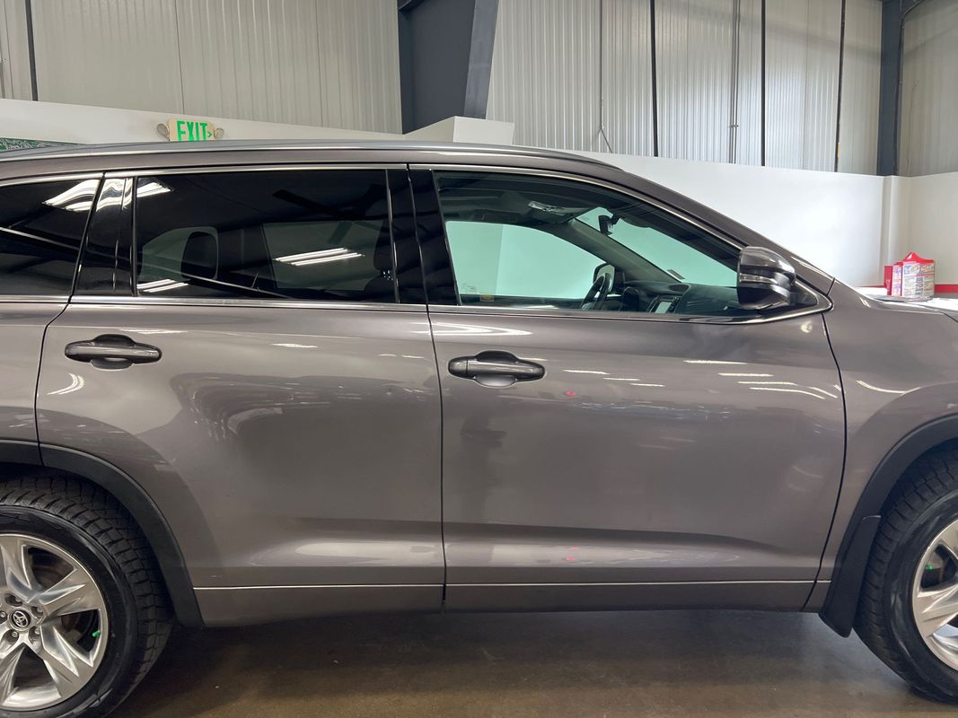 Vehicle image 11 of 117