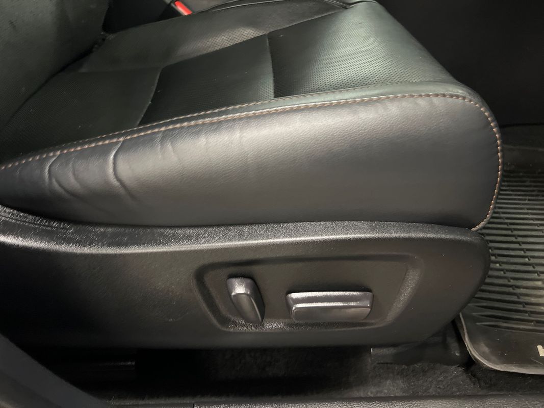 Vehicle image 96 of 117