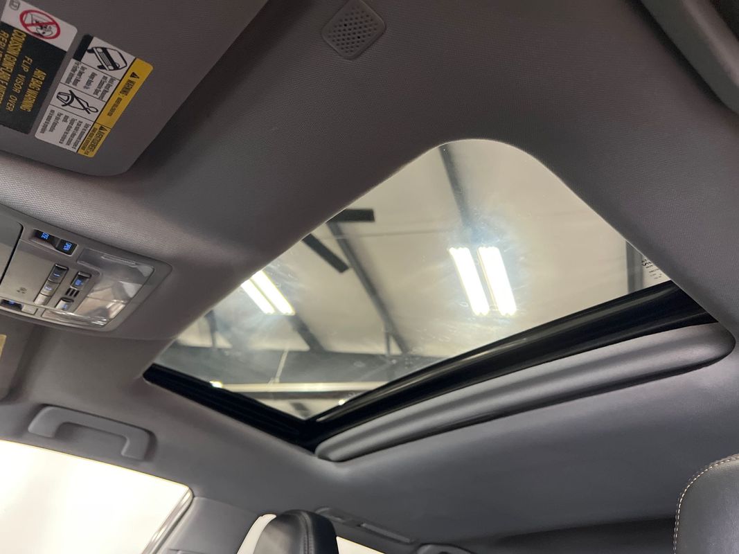 Vehicle image 92 of 117
