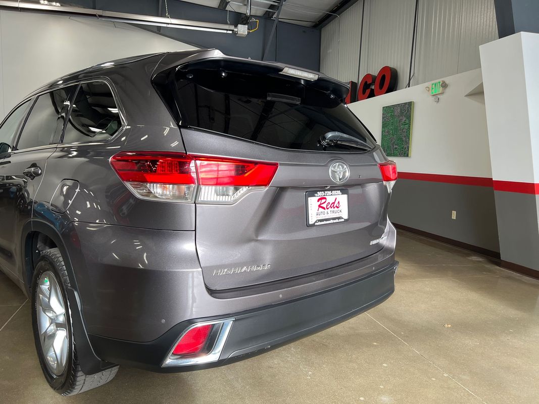 Vehicle image 13 of 117