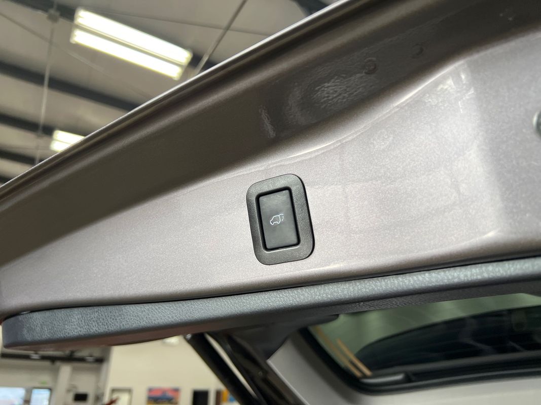 Vehicle image 44 of 117