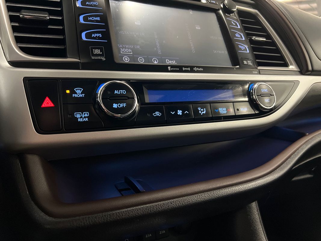 Vehicle image 87 of 117