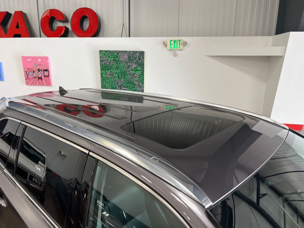 Vehicle image 61 of 117