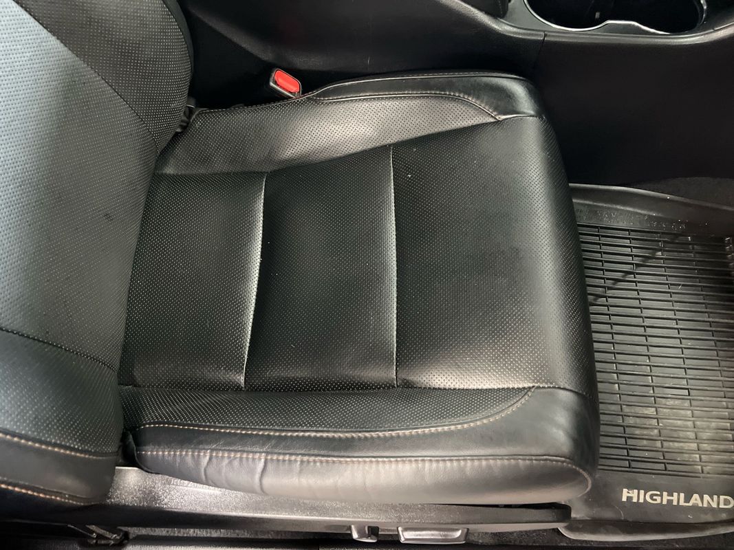 Vehicle image 99 of 117