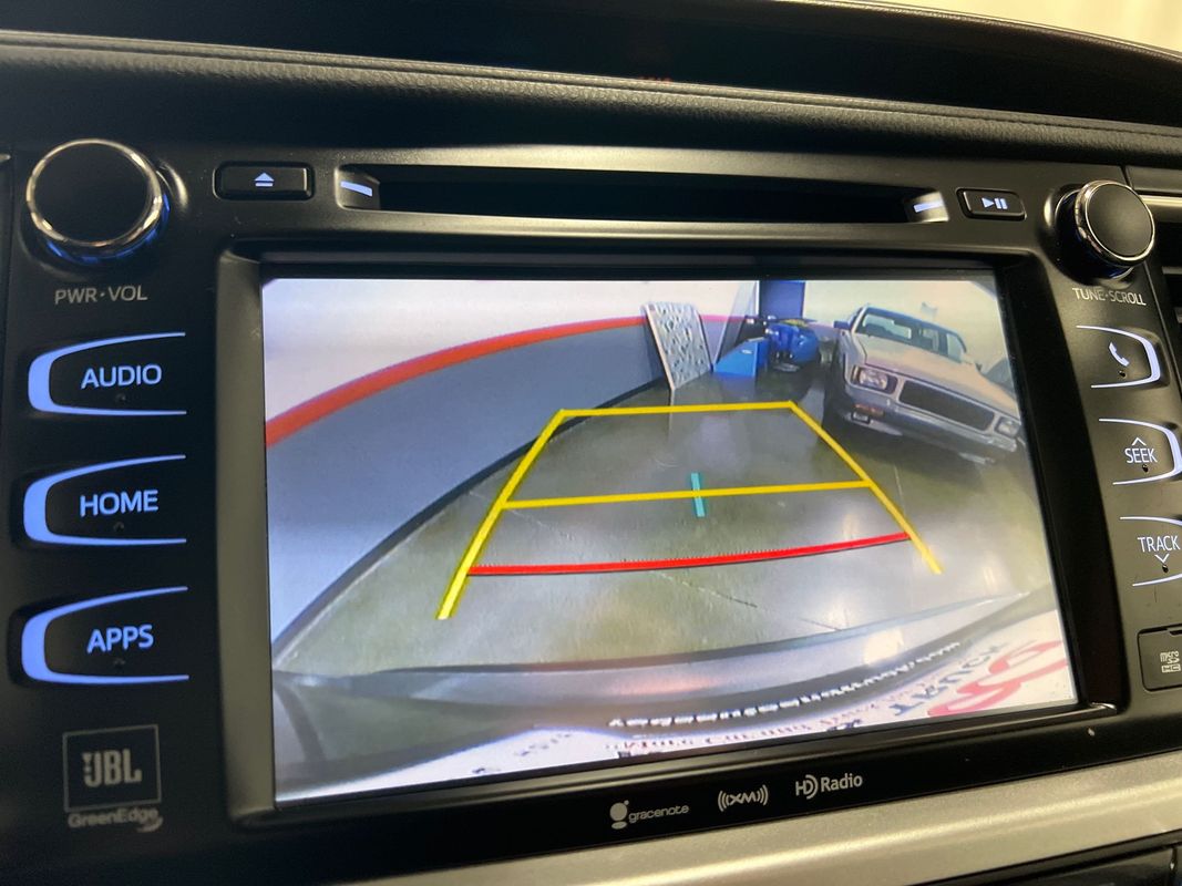 Vehicle image 32 of 117