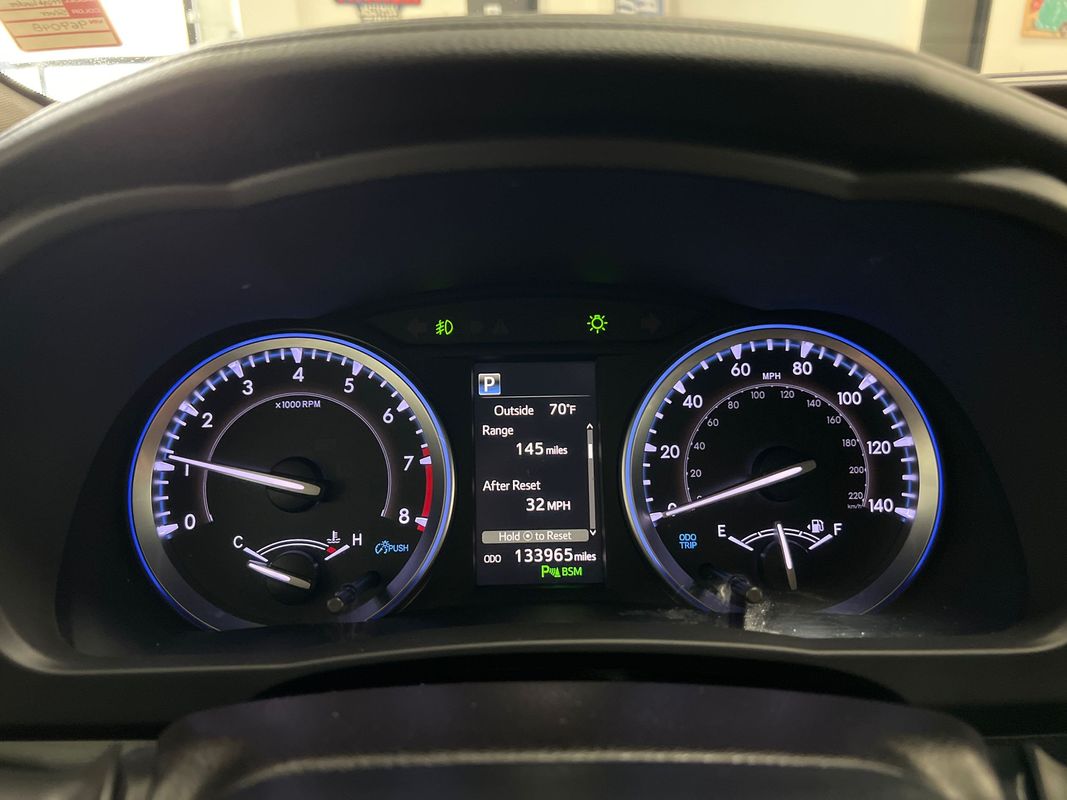 Vehicle image 31 of 117