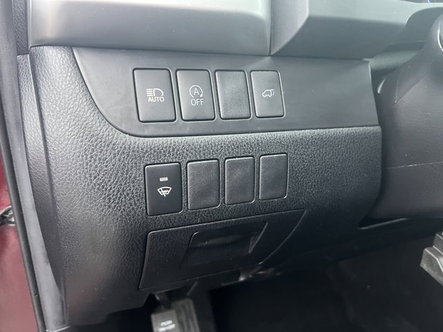 Vehicle image 24 of 27
