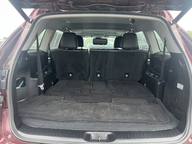 Vehicle image 10 of 27