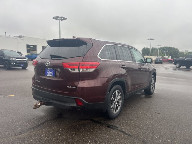 Vehicle image 5 of 27