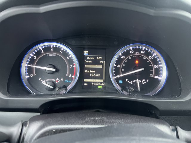 Vehicle image 16 of 27