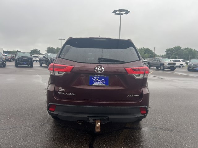 Vehicle image 7 of 27