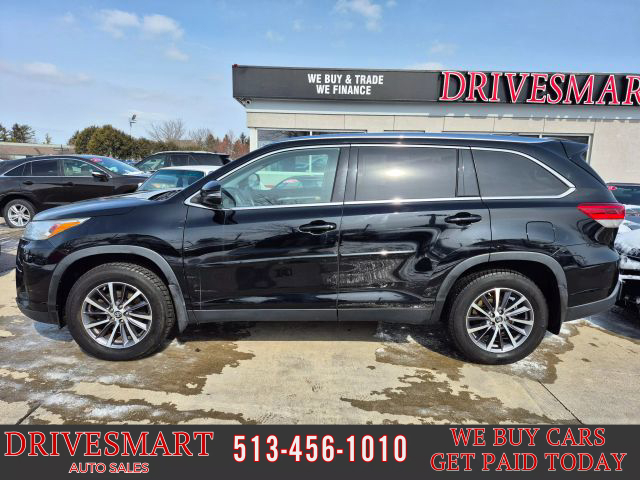 Vehicle image 8 of 34