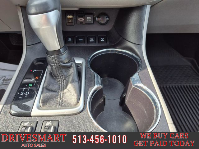 Vehicle image 26 of 34