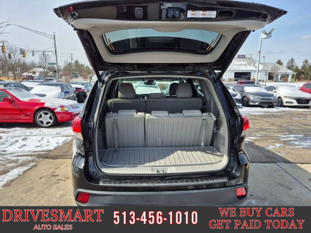 Vehicle image 10 of 34