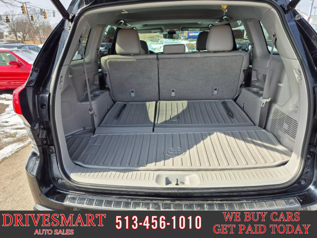 Vehicle image 12 of 34