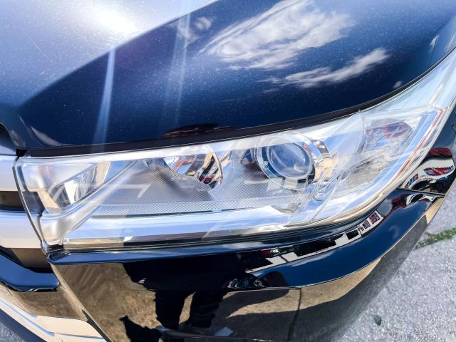 Vehicle image 15 of 41