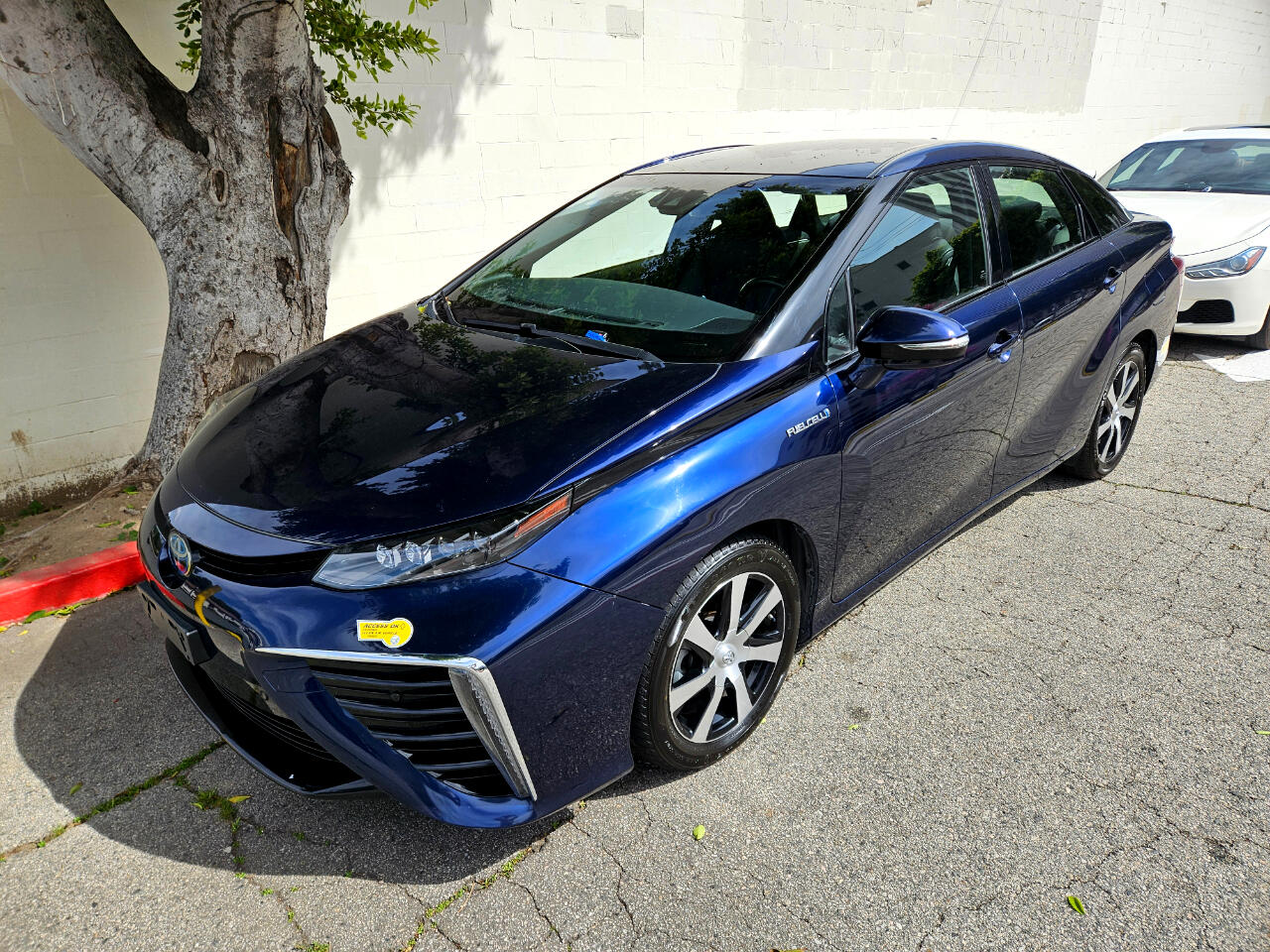 Vehicle image 6 of 24