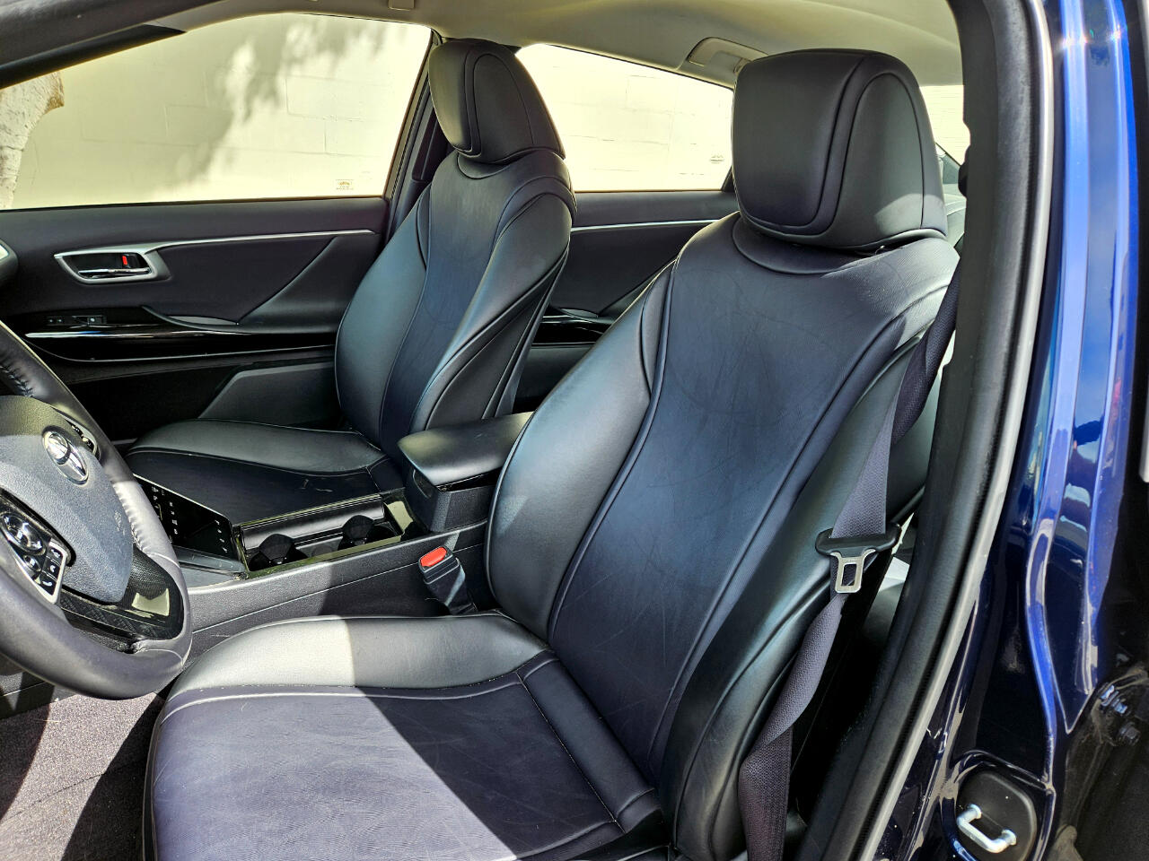 Vehicle image 12 of 24