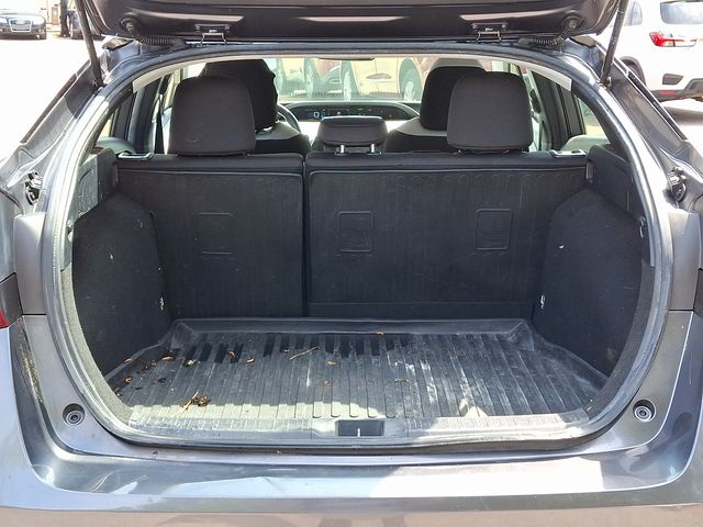 Vehicle image 28 of 31
