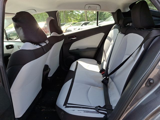 Vehicle image 10 of 31