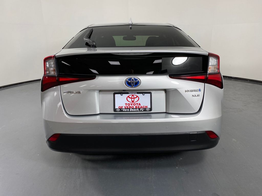 Vehicle image 5 of 41