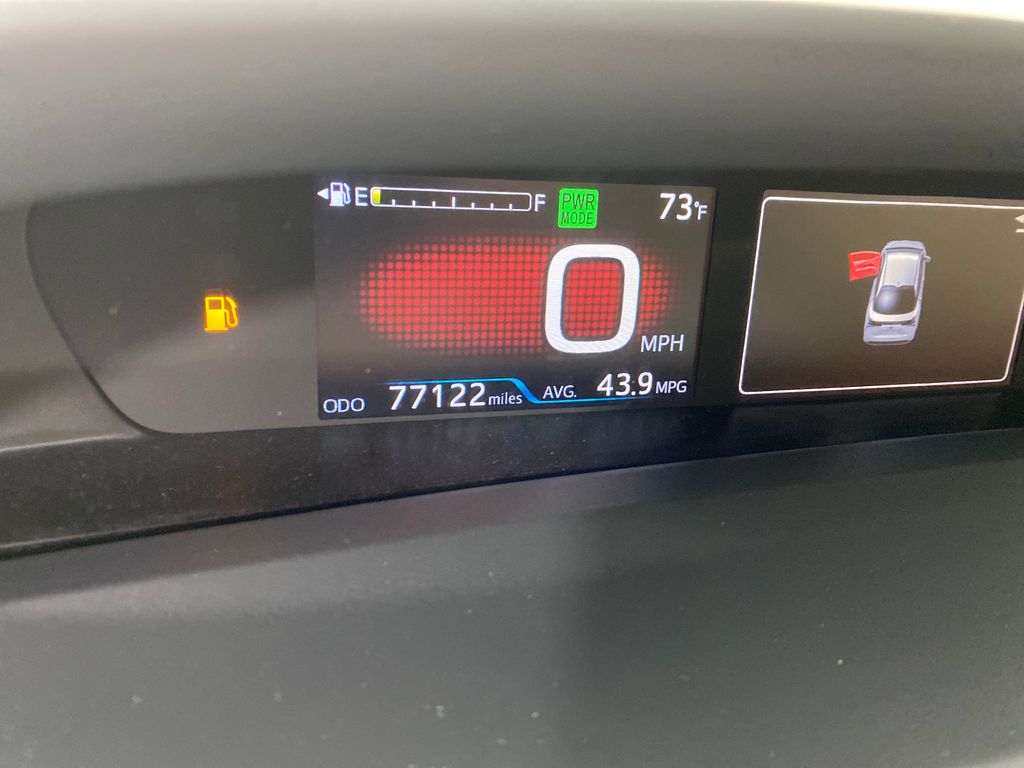 Vehicle image 16 of 41