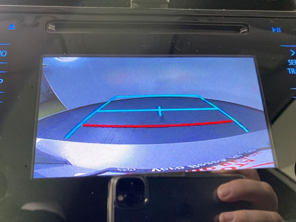 Vehicle image 23 of 41