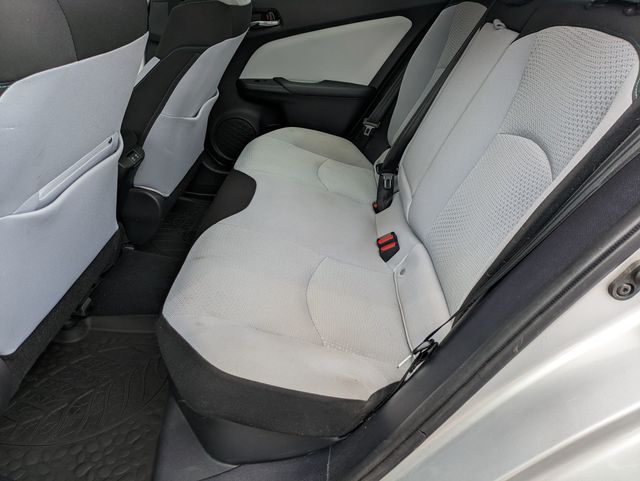 Vehicle image 22 of 30