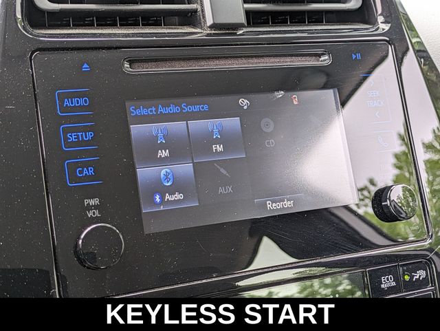 Vehicle image 12 of 30