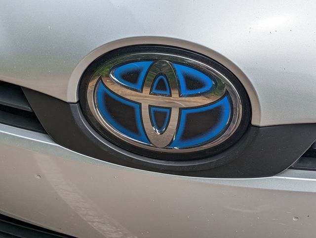 Vehicle image 27 of 30