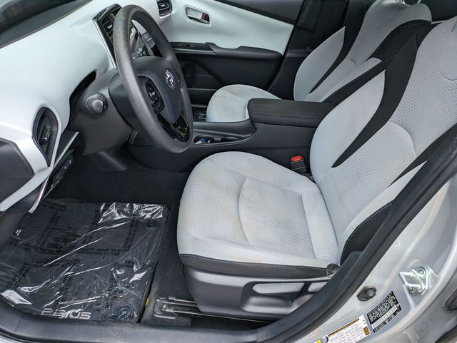 Vehicle image 19 of 30