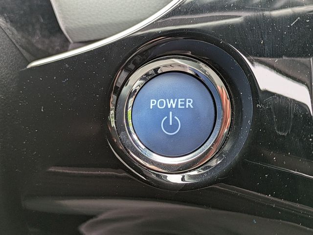 Vehicle image 15 of 30
