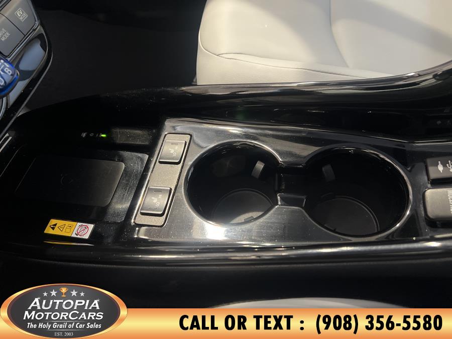 Vehicle image 39 of 44