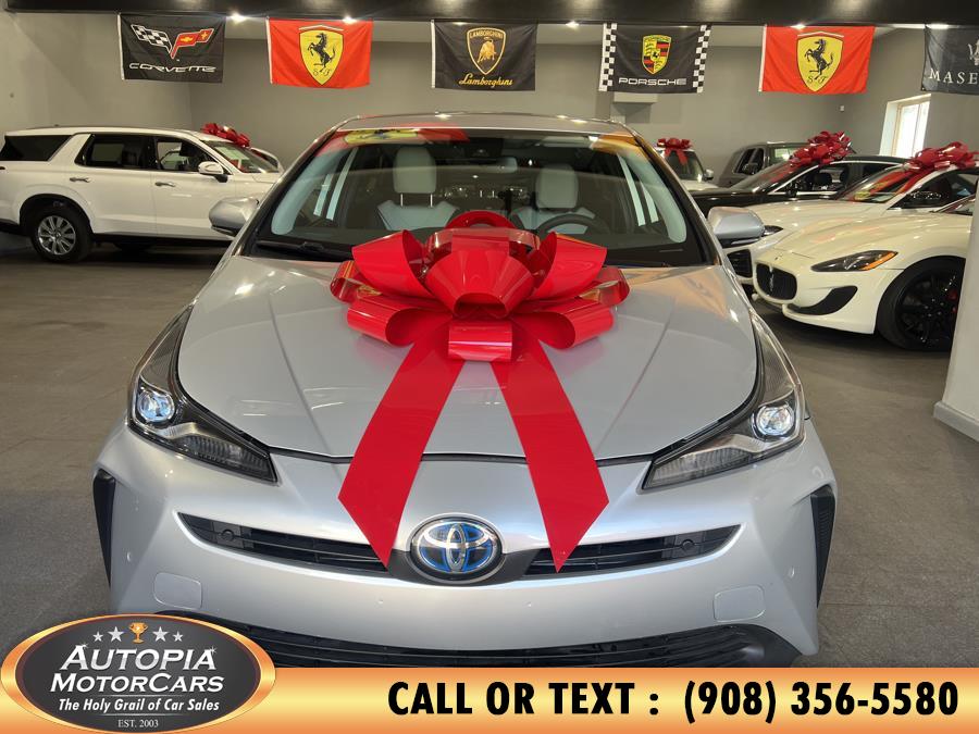Vehicle image 16 of 44