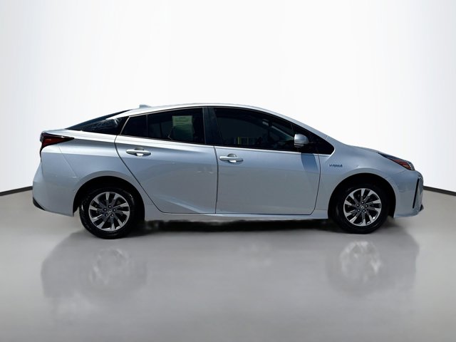 Vehicle image 6 of 43