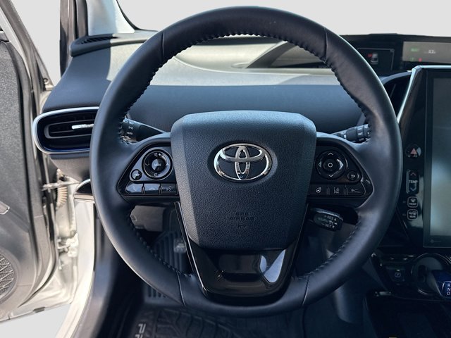 Vehicle image 23 of 43