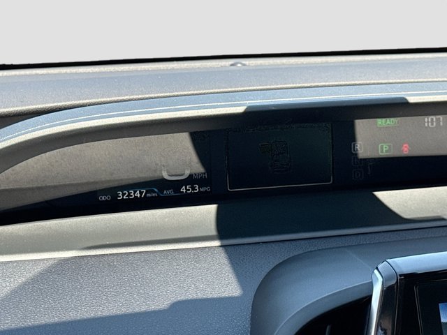 Vehicle image 24 of 43