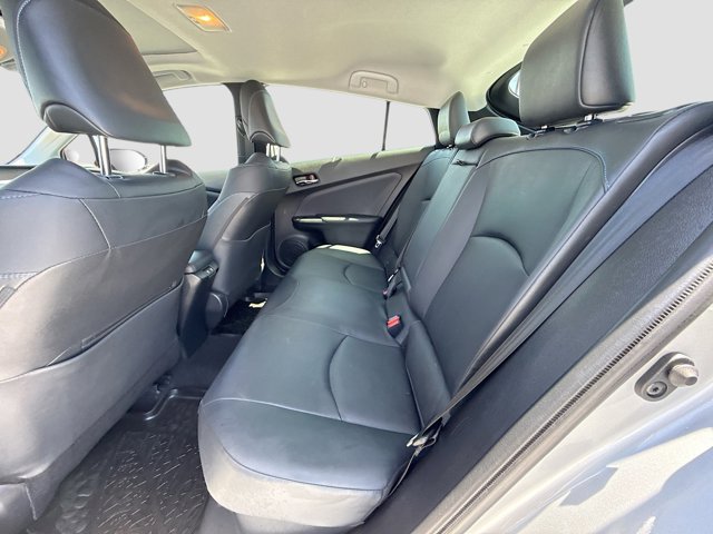Vehicle image 36 of 43