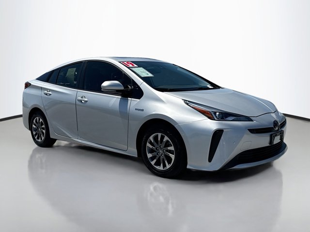 Vehicle image 4 of 43