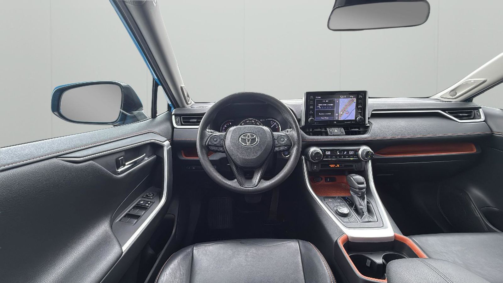 Vehicle image 15 of 31