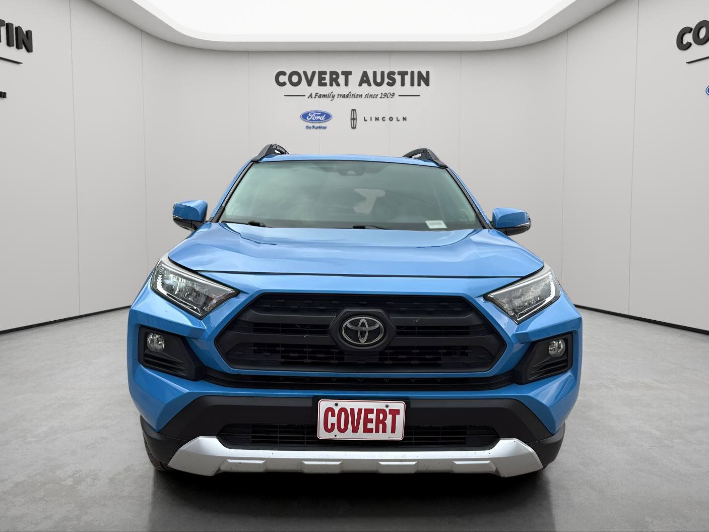 Vehicle image 4 of 31