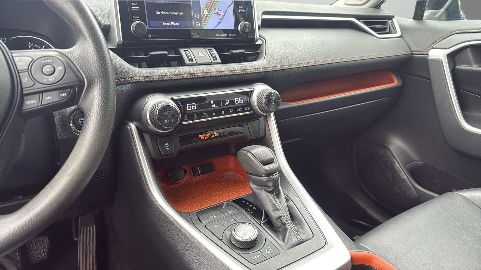 Vehicle image 22 of 31