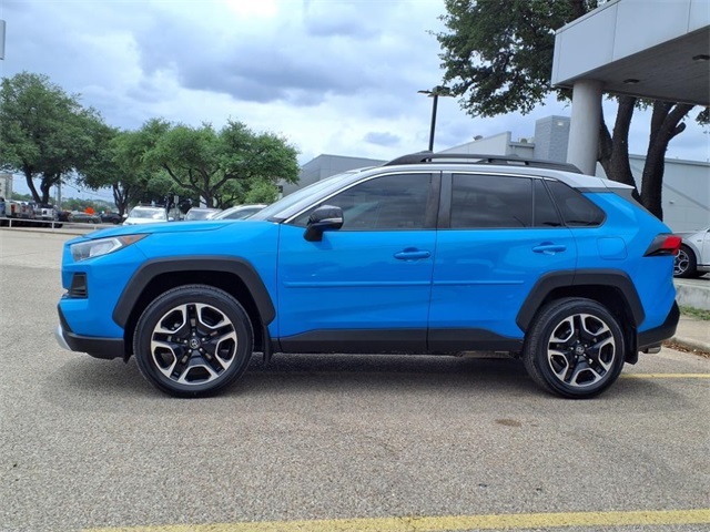Vehicle image 2 of 25