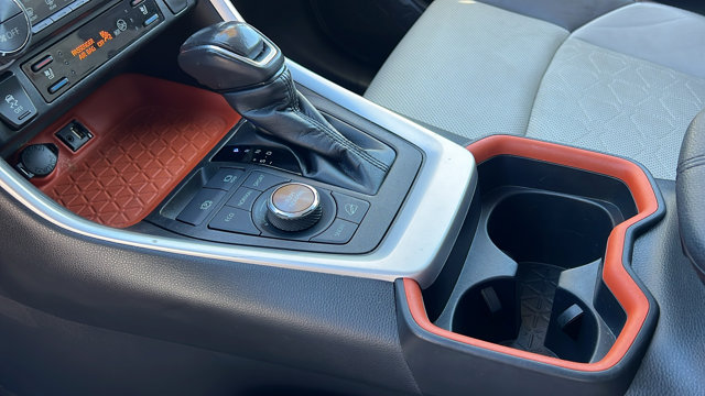 Vehicle image 20 of 29