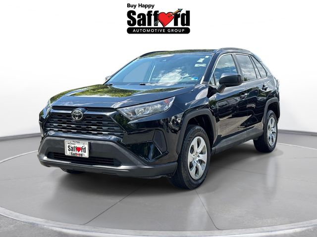 2019 Toyota RAV4 LE Image 1 of 36